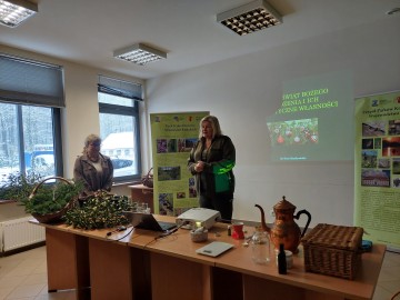 Relacja z zimowych warsztatów ziołowych w PKWŁ 9.12.2023 r., 